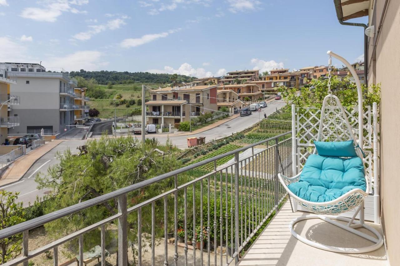 B&B Alba Sul Mare Guest House Massignano Exterior foto